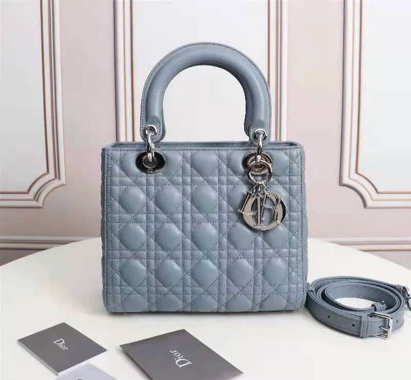 Christian Dior handbags with a detachable mirror for on - the - go touch - upsWF - Dior Bags - 416